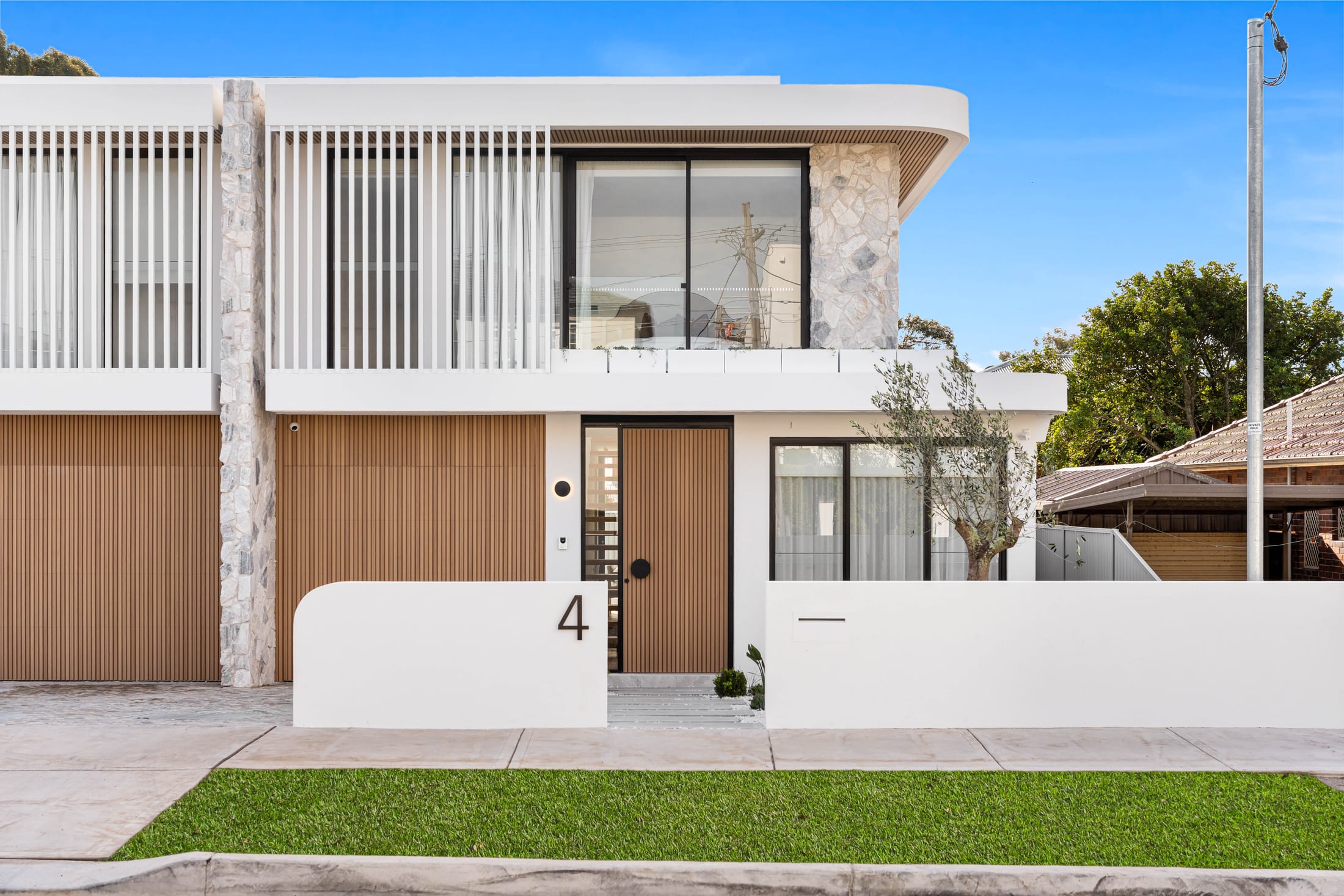 Abbotsford residence white batten screens — photo 3
