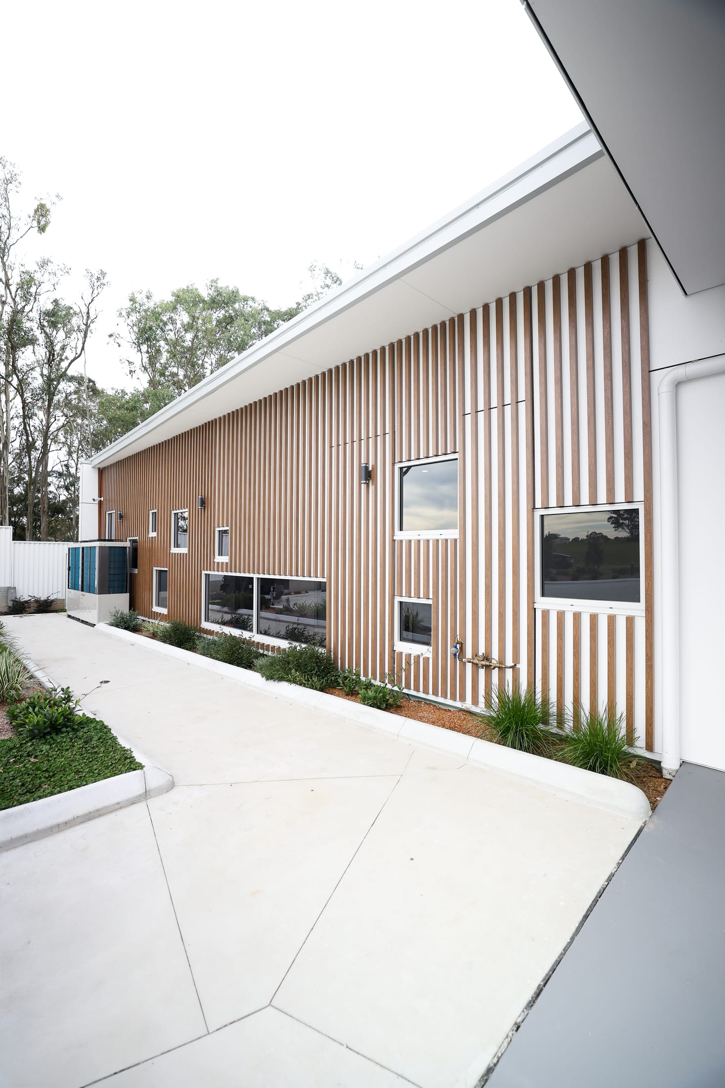 Leppington Childcare facade in timber-look aluminium battens